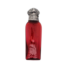 Afbeelding in Gallery-weergave laden, Petit flacon à sels ou à parfum Art nouveau en verre rouge rubis et métal argenté, vers 1890-1910 Le Charme des Violettes - Brocante en ligne
