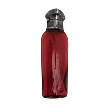 Afbeelding in Gallery-weergave laden, Petit flacon à sels ou à parfum Art nouveau en verre rouge rubis et métal argenté, vers 1890-1910 Le Charme des Violettes - Brocante en ligne
