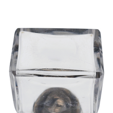 Charger l'image dans la galerie, Flacon de toilette anglais en cristal taillé et argent vermeil – Londres, 1886 Le Charme des Violettes - Brocante en ligne
