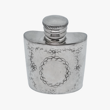 Afbeelding in Gallery-weergave laden, Pinder Bros English Pewter Sheffield England, Flasque à whisky en métal argenté, XXe
