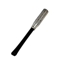 Afbeelding in Gallery-weergave laden, Fume-cigarette Art déco en argent 900 ciselé et ébonite noire, années 1920-1940 Le Charme des Violettes - Brocante en ligne
