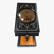 Load image into Gallery viewer, Graphoscope monocle pliant Napoléon III en bois noirci, vers 1850
