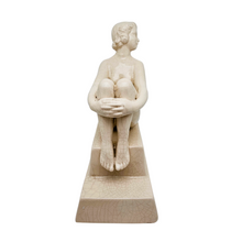 Load image into Gallery viewer, L&amp;V Ceram, &#39;Femme assise&#39; Art déco en céramique craquelée, années 1930
