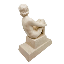 Load image into Gallery viewer, L&amp;V Ceram, &#39;Femme assise&#39; Art déco en céramique craquelée, années 1930
