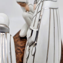 Afbeelding in Gallery-weergave laden, Lampe veilleuse brûle-parfum Art déco Argilor – Porcelaine et loupe de thuya, vers 1925-1930 Le Charme des Violettes - Brocante en ligne
