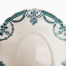 Load image into Gallery viewer, Berkeley Losol Ware Keeling and Co Burslem, Plat ovale en porcelaine anglaise au décor Evesham vert et blanc, années 1920
