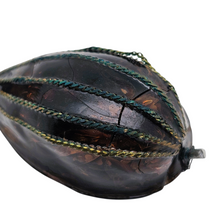 Charger l'image dans la galerie, Luth miniature ancien en écaille de tortue, nacre et métal, fin XIXᵉ - début XXᵉ siècle Le Charme des Violettes - Brocante en ligne
