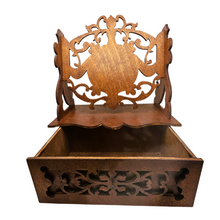 Charger l'image dans la galerie, Petit lutrin en bois découpé avec tiroir, fin XIXᵉ / début XXᵉ Le Charme des Violettes - Brocante en ligne
