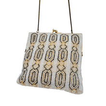 Load image into Gallery viewer, Minaudière perlée vintage, dans le goût de l’Art déco, vers 1950–1960 Le Charme des Violettes - Brocante en ligne
