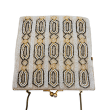 Load image into Gallery viewer, Minaudière perlée vintage, dans le goût de l’Art déco, vers 1950–1960 Le Charme des Violettes - Brocante en ligne
