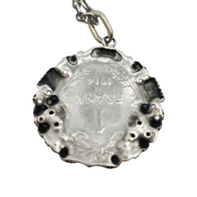 Charger l&#39;image dans la galerie, Collier médaillon en argent, pièce de 1 franc belge à l&#39;effigie du Roi Albert Ier, année 1914 Le Charme des Violettes - Brocante en ligne
