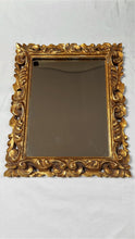 Charger l&#39;image dans la galerie, Miroir baroque en bois doré
