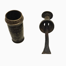 Afbeelding in Gallery-weergave laden, Mortier à bétel en bronze, Asie du Sud-Est, XIXᵉ siècle Le Charme des Violettes - Brocante en ligne
