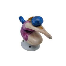 Charger l'image dans la galerie, Pare-gouttes en porcelaine – Baigneuse Art déco vers 1930 Le Charme des Violettes - Brocante en ligne
