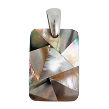 Load image into Gallery viewer, Pendentif en mosaïque de nacre et bélière en argent 925, années 1990-2010 Le Charme des Violettes - Brocante en ligne

