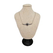 Charger l&#39;image dans la galerie, Collier en argent et onyx noir d&#39;inspiration Art Nouveau, XXè

