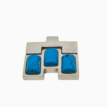 Load image into Gallery viewer, Designer silver pendant set with turquoise and its matching chain
