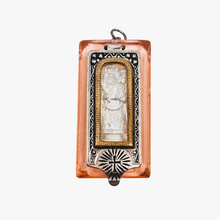 Load image into Gallery viewer, Pendentif sanctuaire de poche Art déco, Tchécoslovaquie, années 1920-1930
