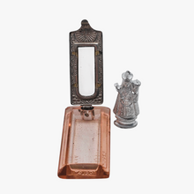 Load image into Gallery viewer, Pendentif sanctuaire de poche Art déco, Tchécoslovaquie, années 1920-1930

