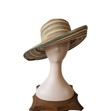 Afbeelding in Gallery-weergave laden, Chapeau-Capeline vintage en paille et dégradé de rubans gros grain, années 1970
