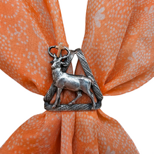 Load image into Gallery viewer, Pince à foulard vintage Saint Hubert et son cerf, années 1950-1970 Le Charme des Violettes - Brocante en ligne
