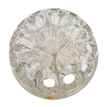 Load image into Gallery viewer, Pique-fleurs vase VMC Reims en verre moulé-pressé et métal argenté à angelots – France, vers 1930-1950 Le Charme des Violettes - Brocante en ligne
