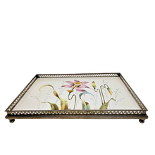 Load image into Gallery viewer, Plateau en céramique peinte à la main aux fleurs stylisées, années 1950 Le Charme des Violettes - Brocante en ligne
