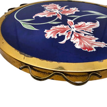 Load image into Gallery viewer, Plat à gâteau tournant en céramique Art déco aux iris, vers 1930-1940 Le Charme des Violettes - Brocante en ligne
