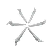 Load image into Gallery viewer, Suite de 6 porte-couteaux en porcelaine blanche – Canards stylisés, charme poétique, années 1960-1970 Le Charme des Violettes - Brocante en ligne
