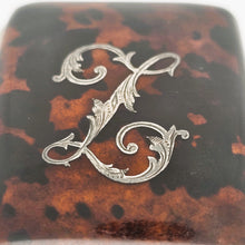 Charger l'image dans la galerie, Porte-monnaie en écaille monogrammé, format miniature, fin XIXᵉ - début XXᵉ Le Charme des Violettes - Brocante en ligne
