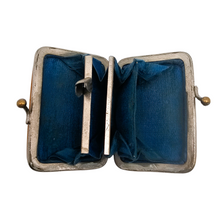 Charger l'image dans la galerie, Porte-monnaie Belle Epoque en nacre gravée “Granville”, vers 1900-1910 Le Charme des Violettes - Brocante en ligne
