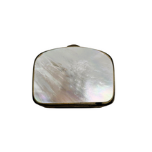 Charger l'image dans la galerie, Porte-monnaie monogrammé en nacre et métal argenté, fin XIXᵉ - début XXᵉ siècle
