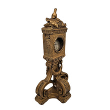 Afbeelding in Gallery-weergave laden, Porte-montre Napoléon III en bois doré style Louis XVI &amp; montre de gousset, XIXe siècle Le Charme des Violettes - Brocante en ligne
