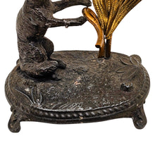Load image into Gallery viewer, Porte-montre en plomb de Nuremberg – Le Corbeau et le Renard, fin XIXe siècle Le Charme des Violettes - Brocante en ligne
