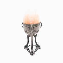 Charger l'image dans la galerie, Porte-œuf décoratif Art nouveau en régule patiné étain et œuf en albâtre saumon, vers 1900 Le Charme des Violettes - Brocante en ligne
