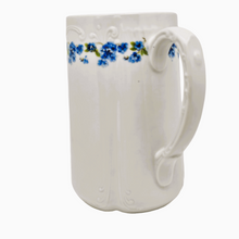 Load image into Gallery viewer, Pot à eau Art nouveau en porcelaine blanche à décor de myosotis, années 1900
