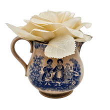 Load image into Gallery viewer, Mouzin Lecat &amp; Cie (Wasmuël), Pot à lait romantique aux enfants, années 1850-1870
