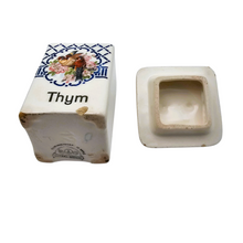 Charger l'image dans la galerie, Ensemble de 6 pots à épices Ditmar Urbach, décor d’oiseaux, Tchécoslovaquie, années 1930-1940 Le Charme des Violettes - Brocante en ligne
