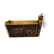 Charger l&#39;image dans la galerie, ✨ Nécessaire Art Déco en peau de serpent et laiton, Poudrier, manucure &amp; rouge à lèvres, vers 1925-1935 Le Charme des Violettes - Brocante en ligne
