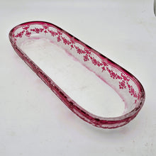 Load image into Gallery viewer, Val Saint-Lambert - Ravier en cristal doublé rose décor gravé à l'acide, estampillé, circa 1900 Le Charme des Violettes - Brocante en ligne
