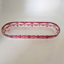 Load image into Gallery viewer, Val Saint-Lambert - Ravier en cristal doublé rose décor gravé à l'acide, estampillé, circa 1900 Le Charme des Violettes - Brocante en ligne
