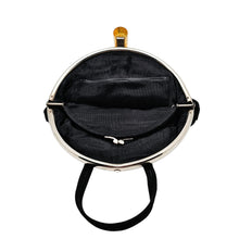 Charger l'image dans la galerie, Sac du soir Art déco en daim noir – fermoir façon ambre, années 1930 Le Charme des Violettes - Brocante en ligne
