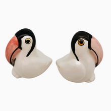 Charger l&#39;image dans la galerie, Gabriel Fourmaintraux (attribué à), Salière et poivrière Toucans en faïence de Desvres, années 1930-1950
