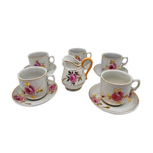 Charger l'image dans la galerie, Petit service à poupée en porcelaine décor roses et dorure – 11 pièces Le Charme des Violettes - Brocante en ligne
