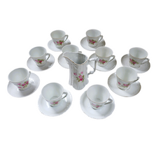 Load image into Gallery viewer, Service  à café ou à chocolat Art nouveau en porcelaine blanche fleurie de petites roses pour 12 personnes, années 1900
