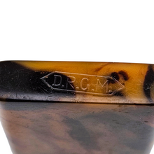 Charger l'image dans la galerie, Nécessaire de manucure de sac Art déco en bakélite et métal marqué D.R.G.M., Allemagne, années 1920–1930 Le Charme des Violettes - Brocante en ligne
