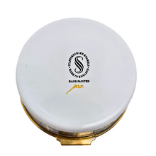 Load image into Gallery viewer, Staffordshire Enamels, Boîte en porcelaine émaillée « Zodiaque », années 1970-1980 Le Charme des Violettes - Brocante en ligne
