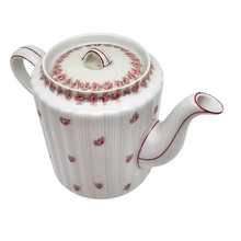Charger l'image dans la galerie, Limoges, Haviland, Petite théière en porcelaine à  décor de roses, années 1930-1950 Le Charme des Violettes - Brocante en ligne
