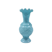 Charger l&#39;image dans la galerie, Portieux Vallerysthal XIXème. Vase en verre opalin turquoise à têtes de bélier et arabesques
