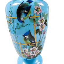 Charger l&#39;image dans la galerie, Grand vase en opaline bleue à décor d’oiseaux, vers 1885-1910 Le Charme des Violettes - Brocante en ligne
